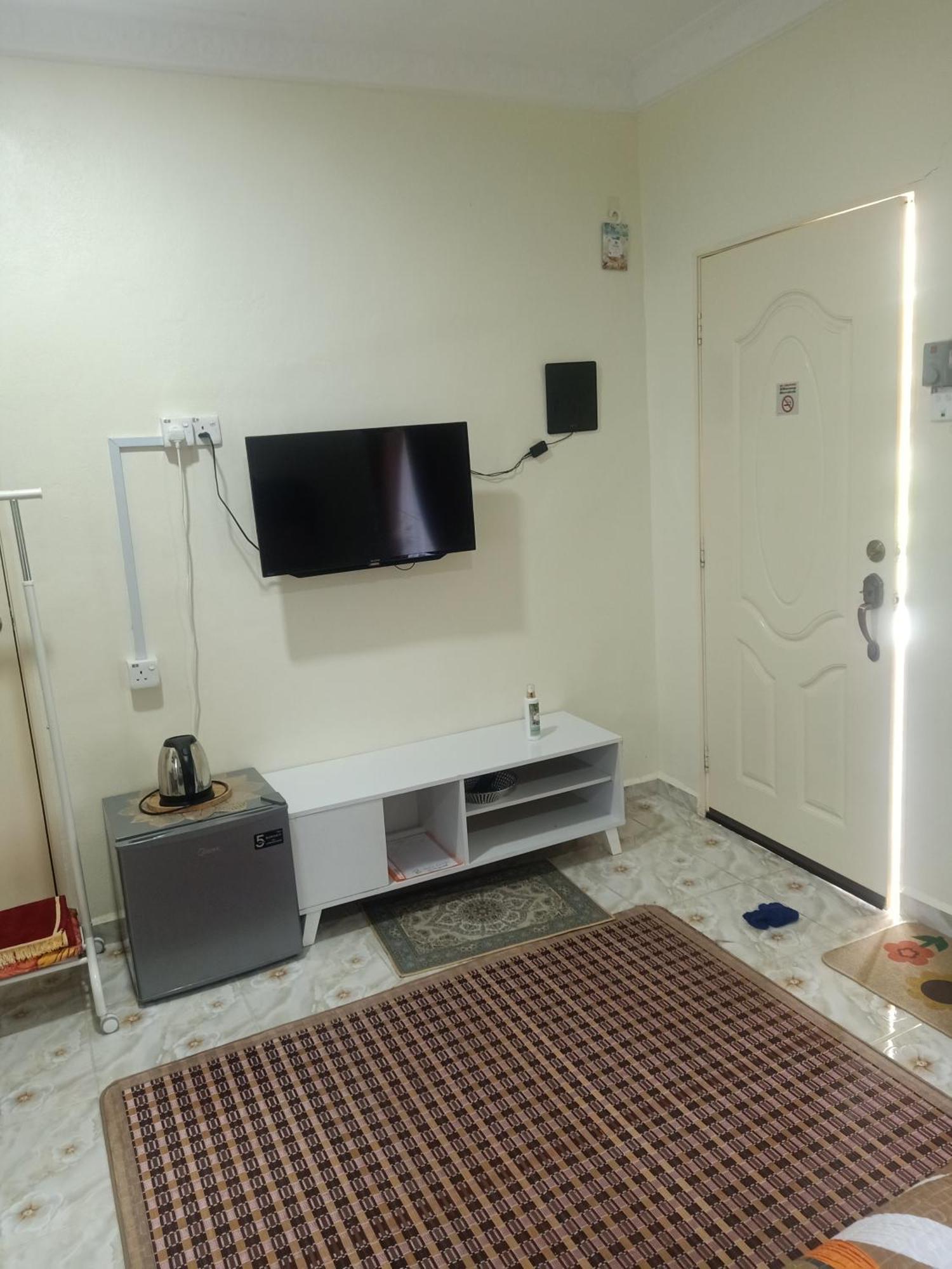 Heal Inn Roomstay- Islamic Guest Kangar Eksteriør bilde